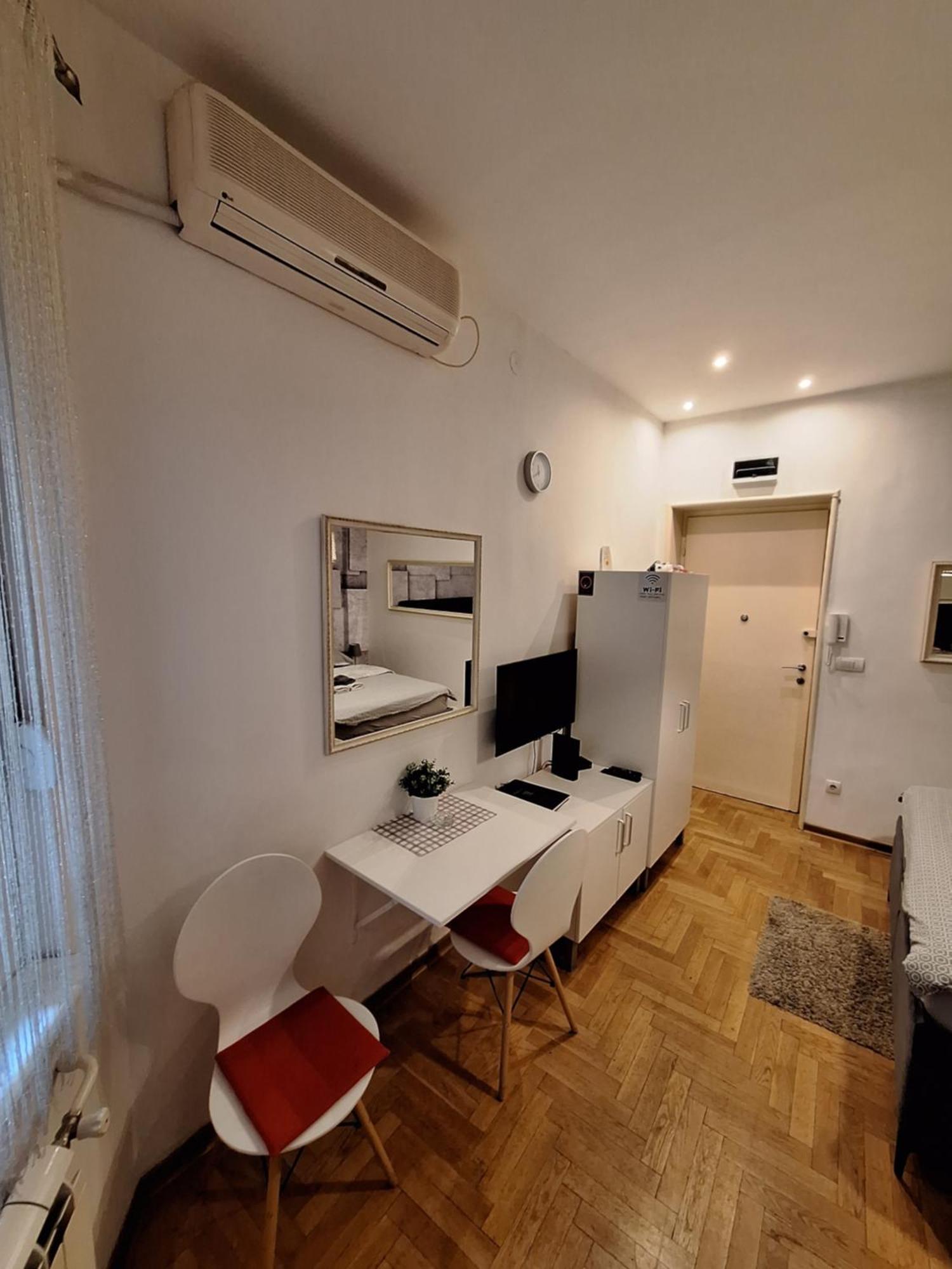 Square M. Lejlighed Beograd Eksteriør billede